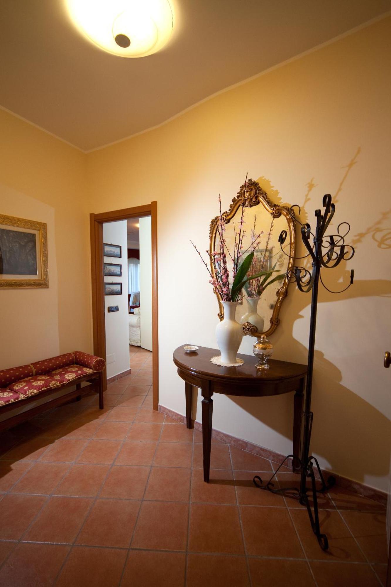 Napoli Porta Di Mare Bed and Breakfast Εξωτερικό φωτογραφία