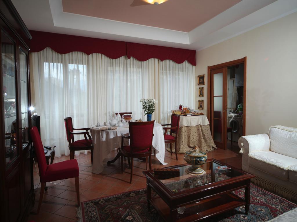 Napoli Porta Di Mare Bed and Breakfast Εξωτερικό φωτογραφία